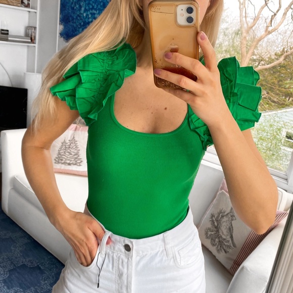 🌿 ZARA GREEN BUTTERFLY SLEEVE RIBBED BODYSUIT! - Picture 4 of 16
